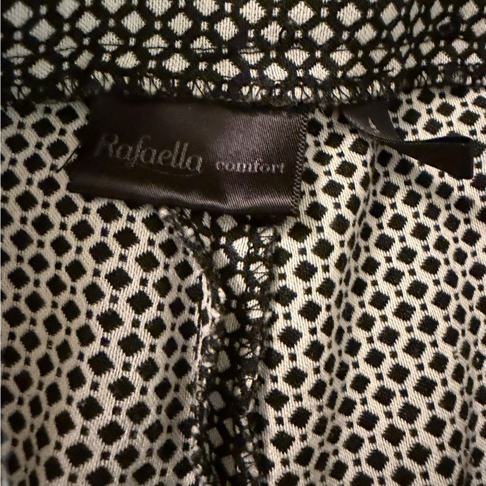 Rafaella Black & White Printed Pants, Size S, NWOT, Chic, Comfy & Classic! - Picture 4 of 8